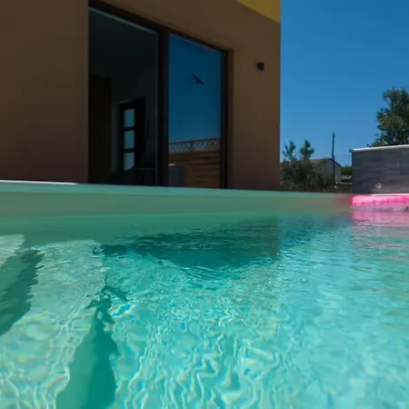 Vilo With Heated Pool In Istria Апартаменты Marcana